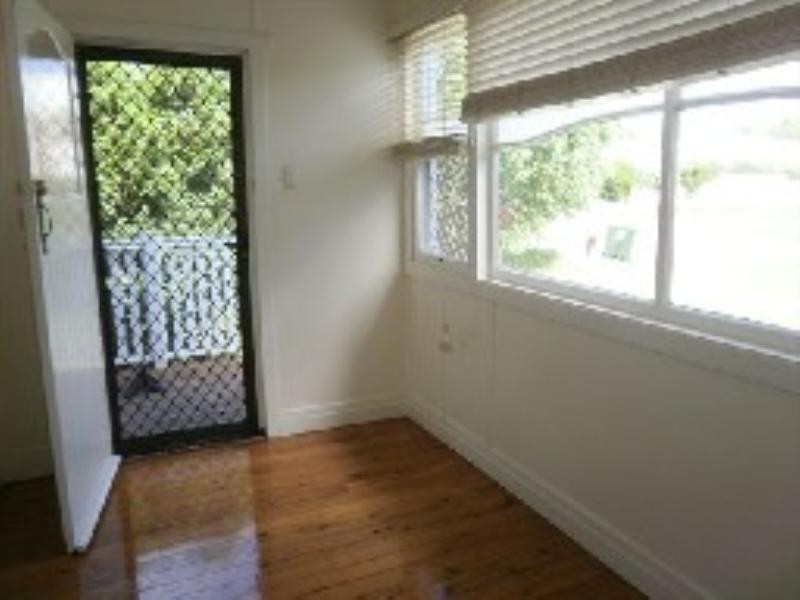 12 Jennings Street, South Toowoomba QLD 4350