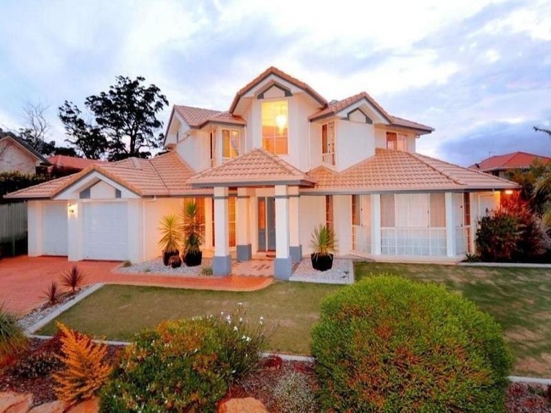 3 Woodlands Close, Middle Ridge QLD 4350