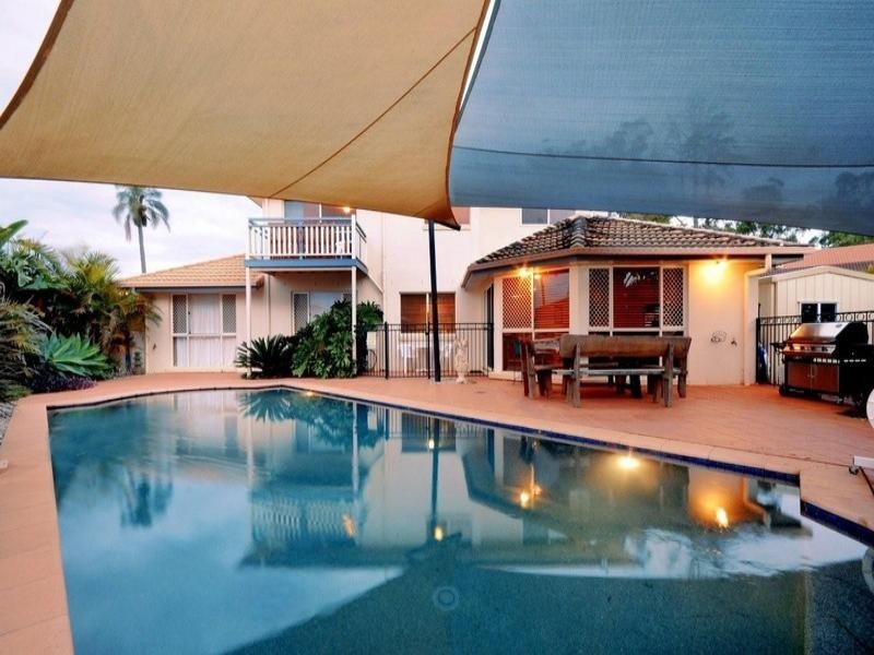 3 Woodlands Close, Middle Ridge QLD 4350