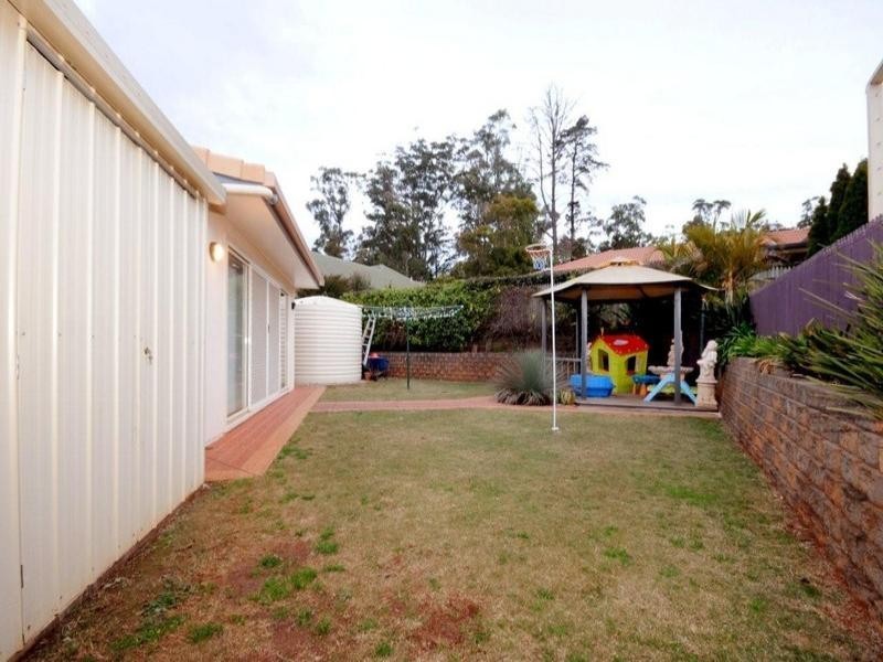 3 Woodlands Close, Middle Ridge QLD 4350