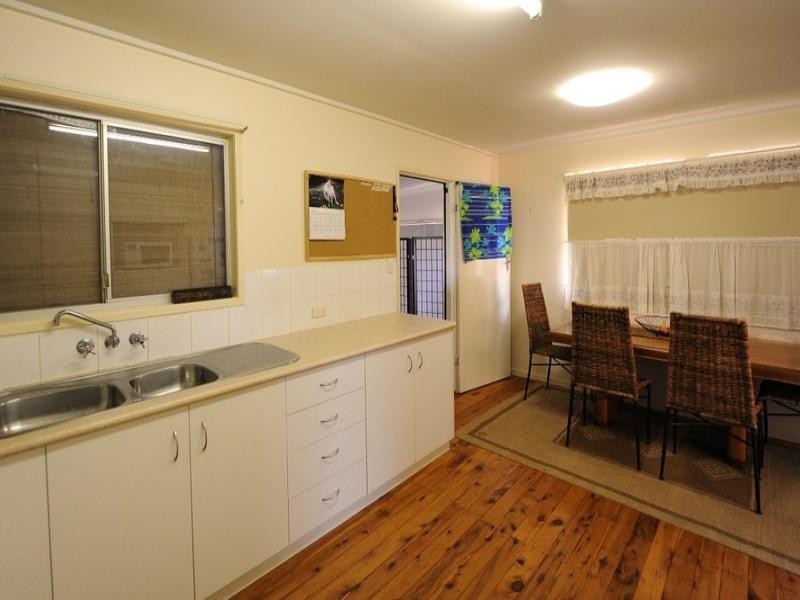 56 Noll Street, Kearneys Spring QLD 4350