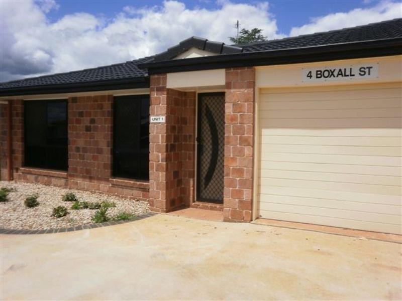 1/4 Boxall Street, Newtown QLD 4350