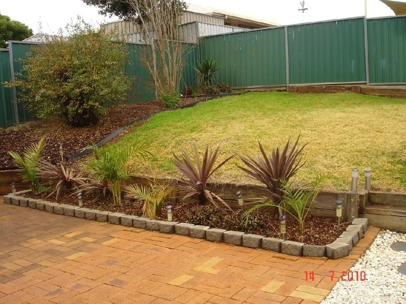 12 Lacebark Court, Glenvale QLD 4350