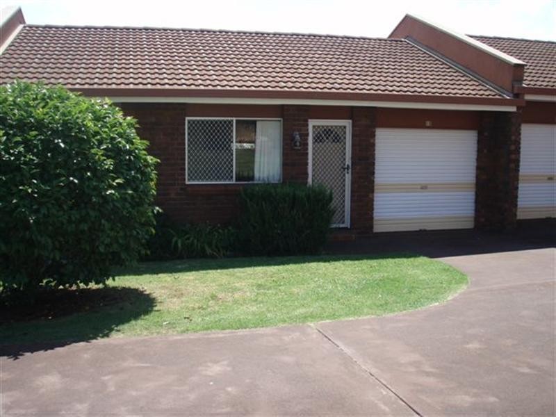 10/17 Hume Street, Mount Lofty QLD 4350