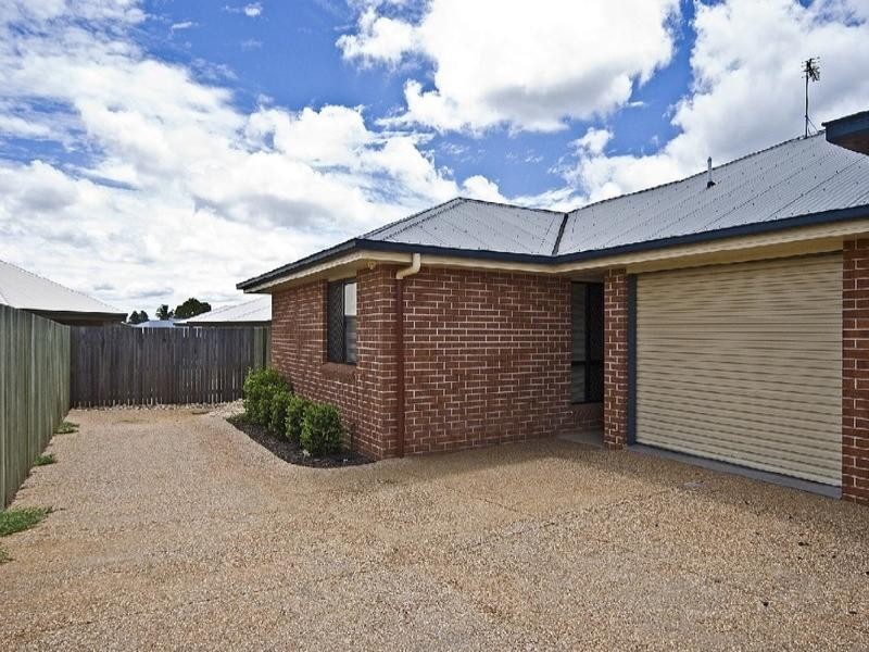 1/15 Gorman Street, Darling Heights QLD 4350