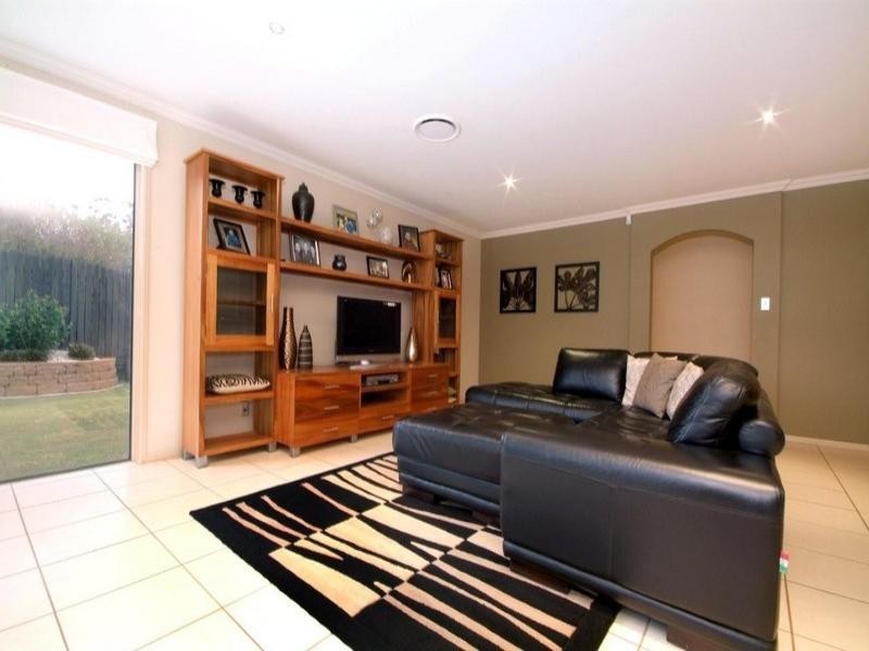 24 McClymont Drive, Rangeville QLD 4350