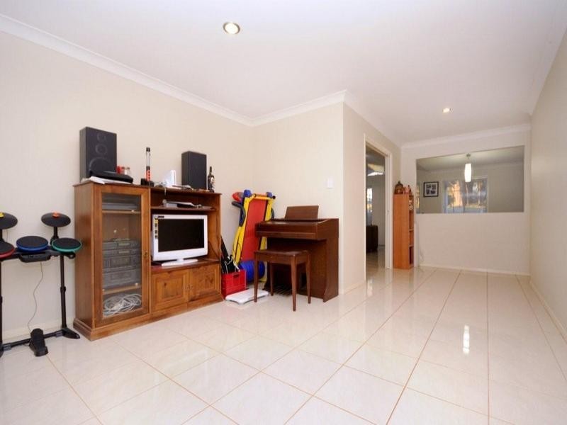 34 Pelican Drive, Rangeville QLD 4350