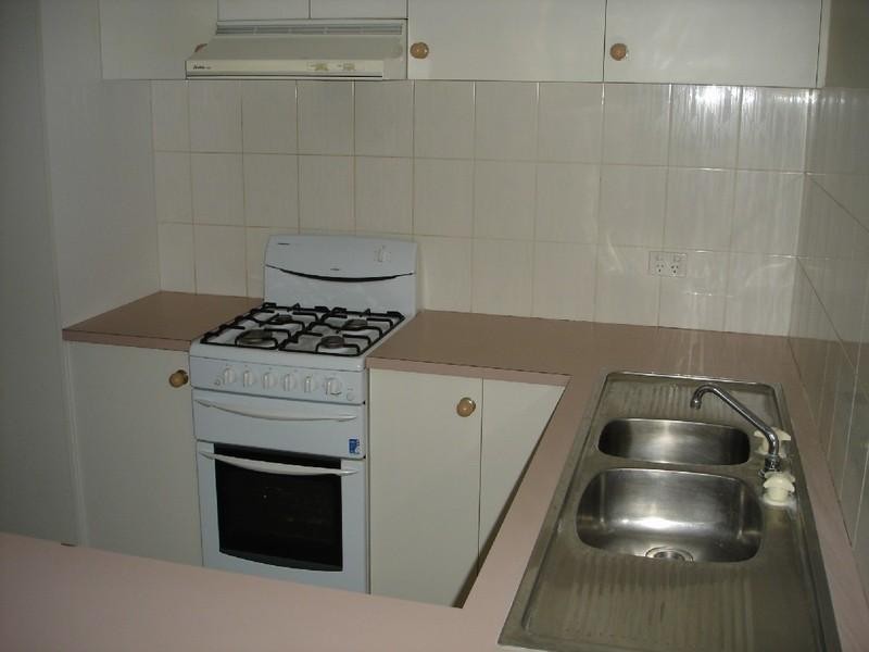 1/16 Horrocks Crescent, Kearneys Spring QLD 4350