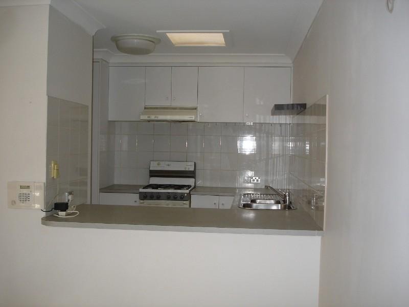 1/16 Horrocks Crescent, Kearneys Spring QLD 4350