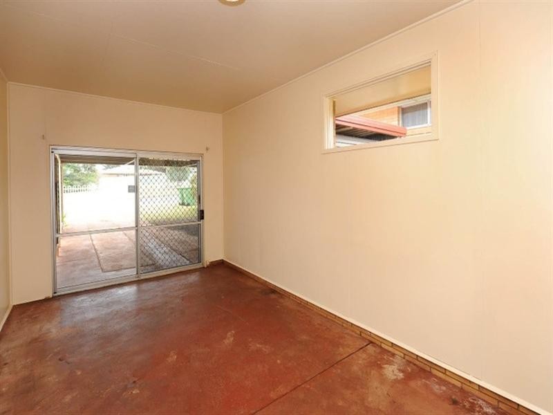 44 Hampton Street, Harristown QLD 4350