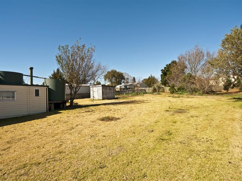 16 Park Street, Wilsonton QLD 4350