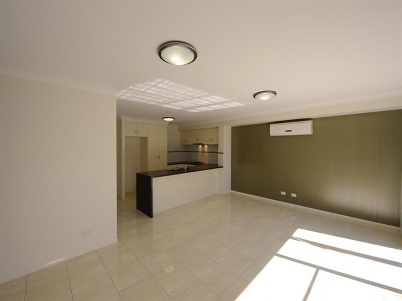 4/22 Gostwyck Street, Newtown QLD 4350