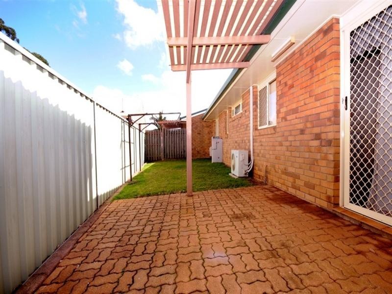2/349 Greenwattle Street, Wilsonton QLD 4350
