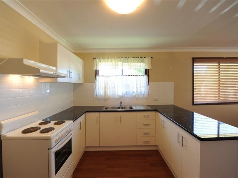 1/7 Agnes Street, Centenary Heights QLD 4350