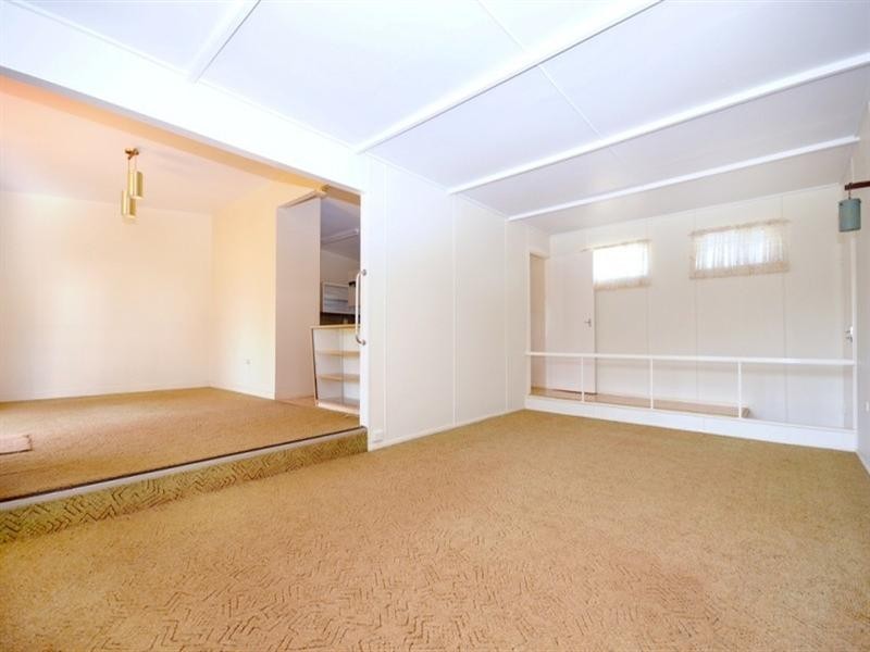 15 Talbot Street, Harristown QLD 4350