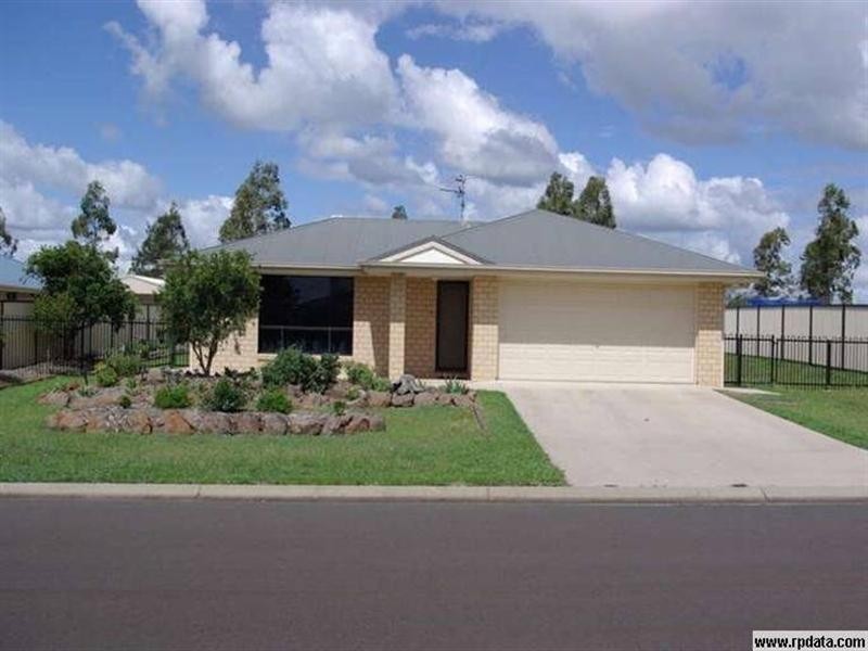 7 Eric Court, Cambooya QLD 4358