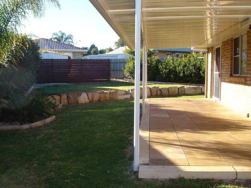 3 Connole Court, Kearneys Spring QLD 4350