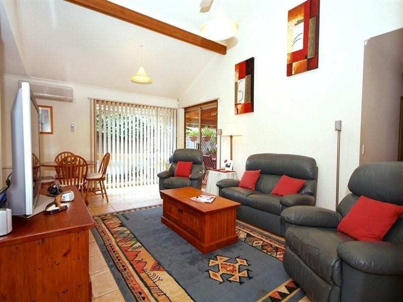 8 Qantas Court, Wilsonton QLD 4350