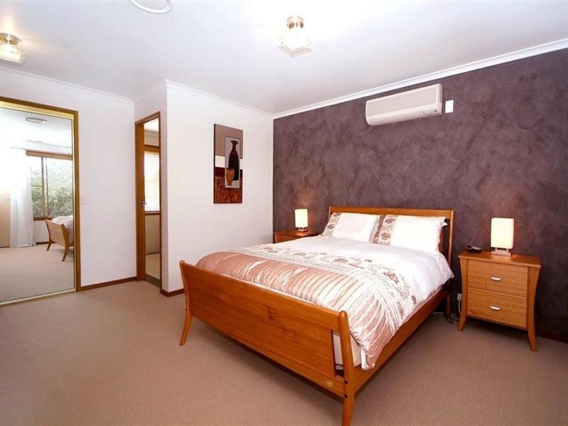 8 Qantas Court, Wilsonton QLD 4350