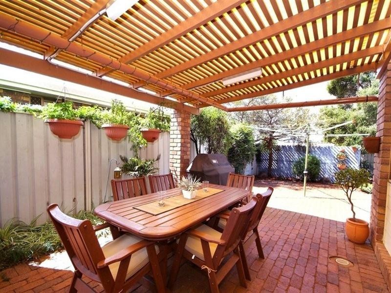 8 Qantas Court, Wilsonton QLD 4350