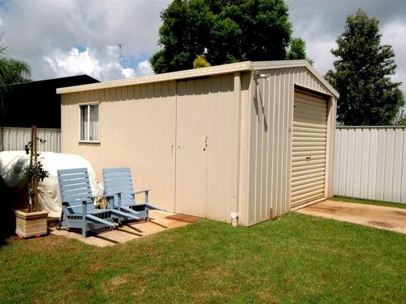 8 Qantas Court, Wilsonton QLD 4350