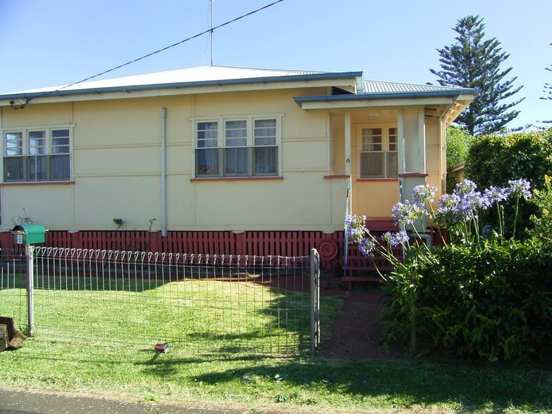 6 Frederick Street, East Toowoomba QLD 4350