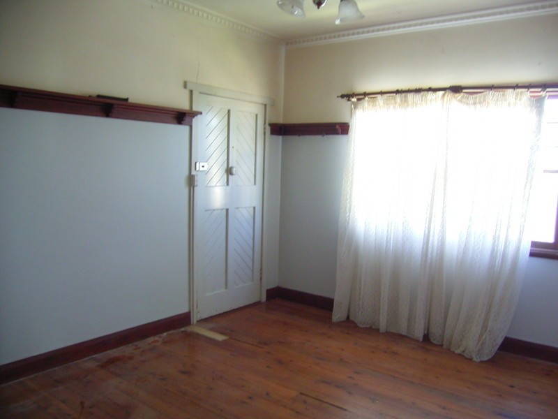 6 Frederick Street, East Toowoomba QLD 4350