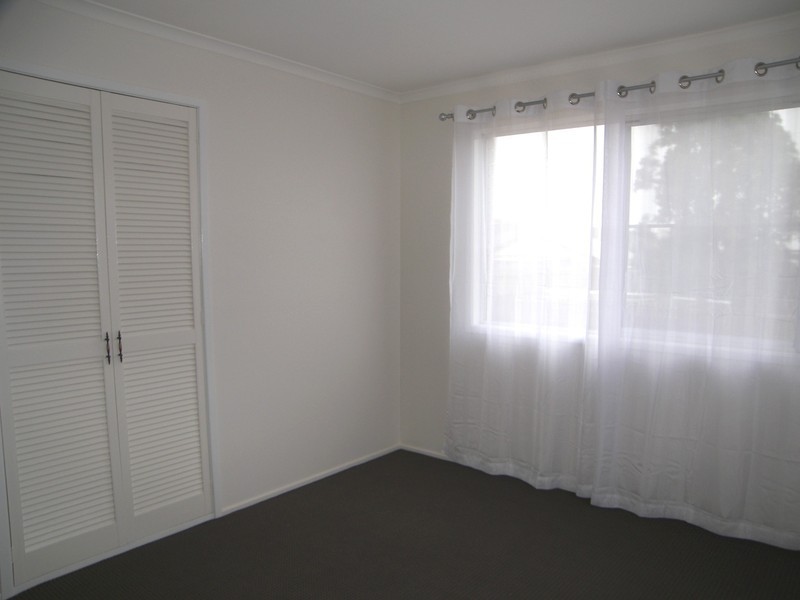 1 and 2/13 Perina Street, Wilsonton QLD 4350