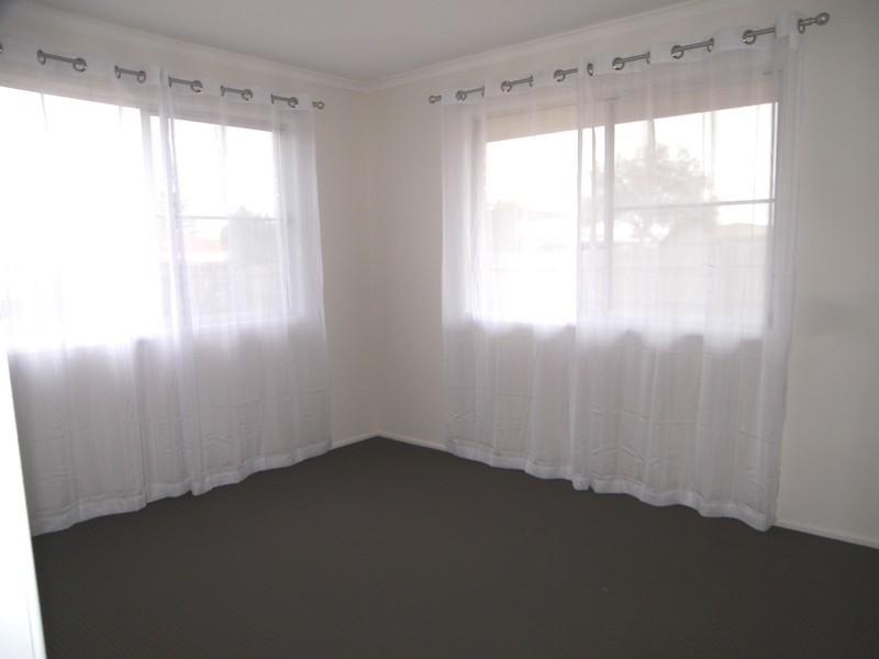 1 and 2/13 Perina Street, Wilsonton QLD 4350