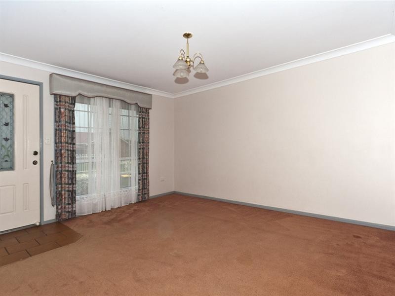 2/2 Roser Close, Kearneys Spring QLD 4350