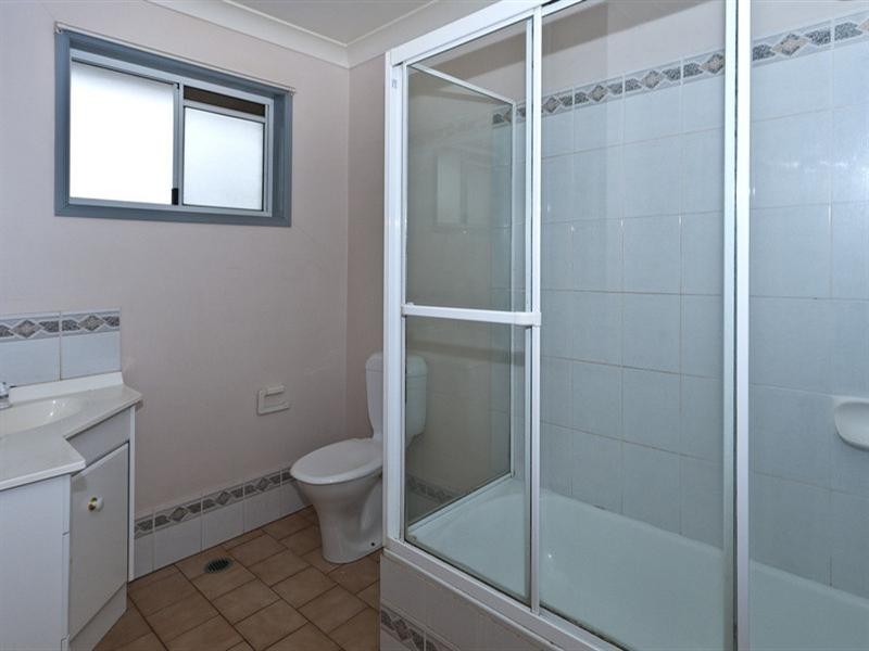 2/2 Roser Close, Kearneys Spring QLD 4350