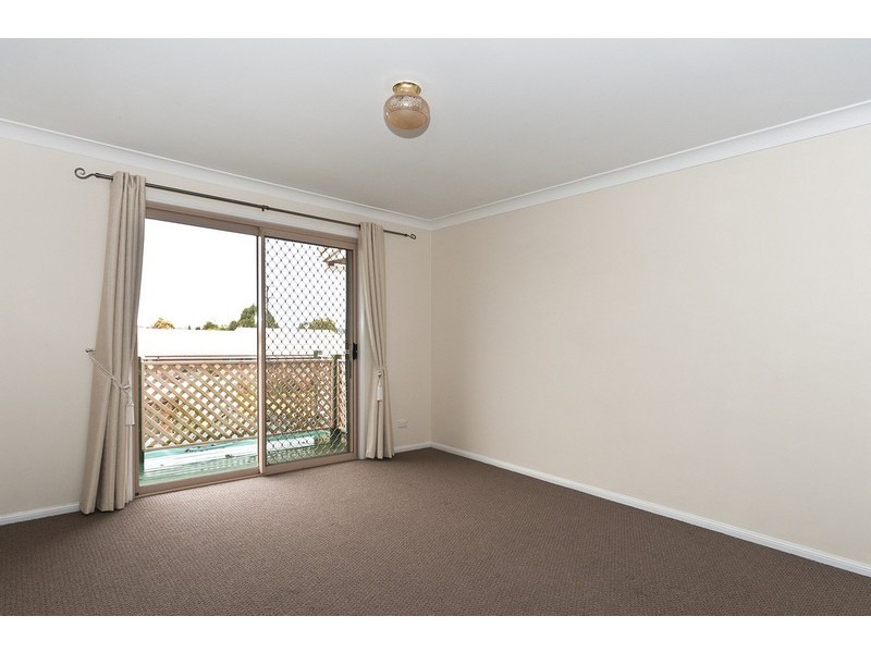 4/436 Alderley Street, Harristown QLD 4350