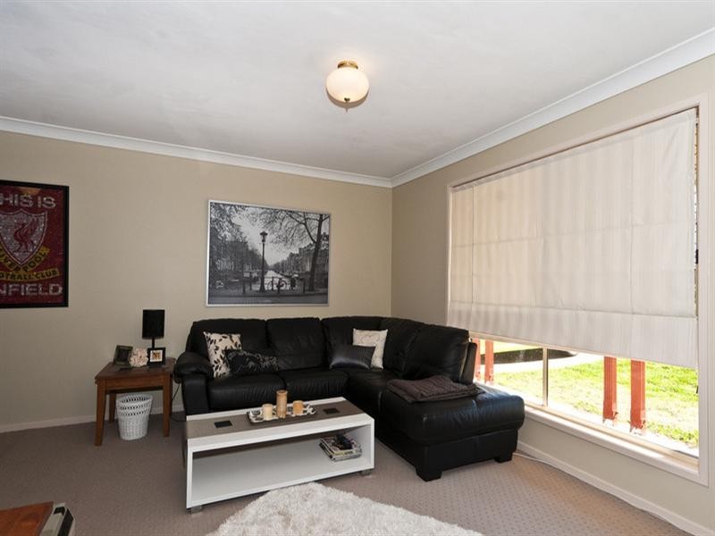 32 Gainsborough Drive, Glenvale QLD 4350