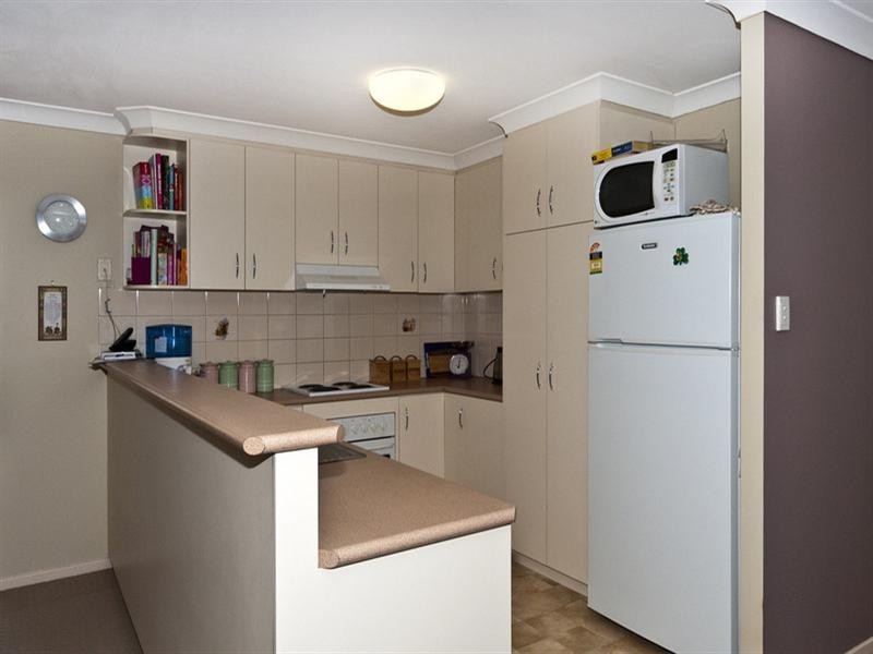 32 Gainsborough Drive, Glenvale QLD 4350