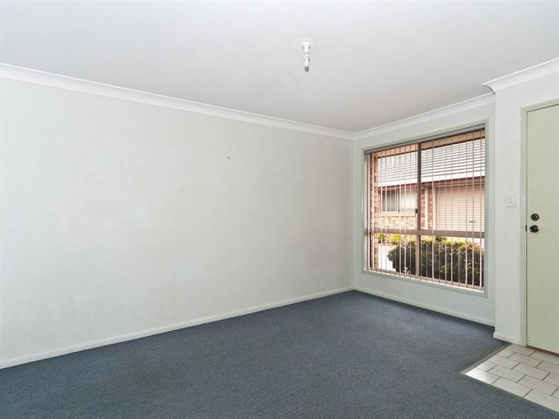 1/299 James Street, Newtown QLD 4350