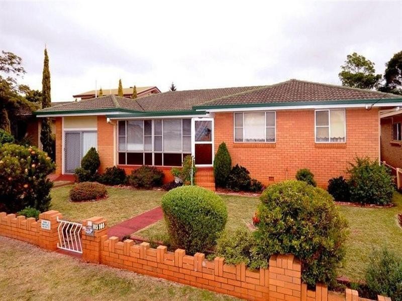 105 Drayton Road, Harristown QLD 4350