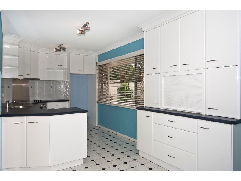 12 Rowbotham Street, Rangeville QLD 4350