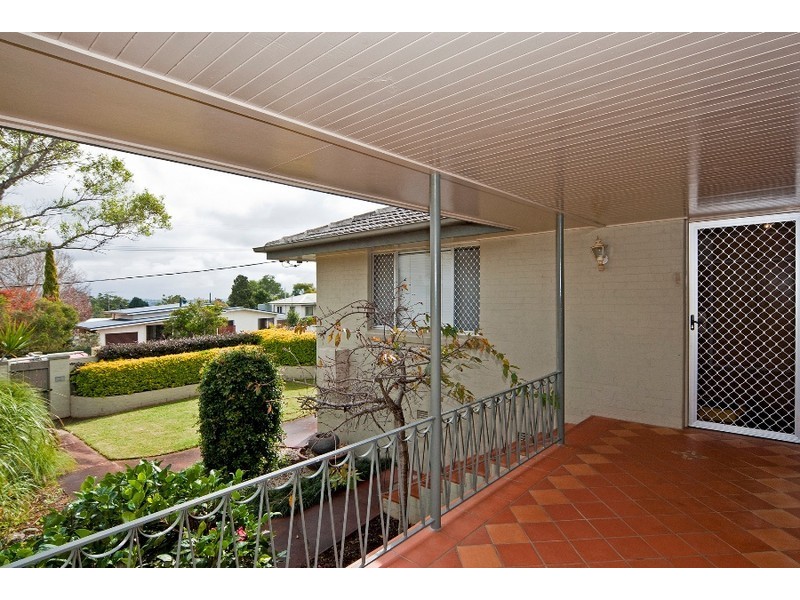 12 Rowbotham Street, Rangeville QLD 4350