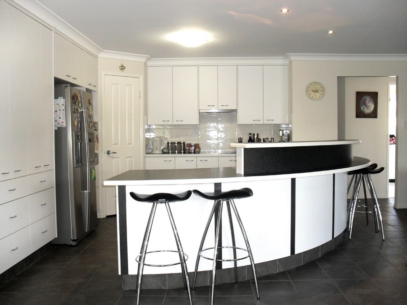 32 Pendoma Drive, Hodgson Vale QLD 4352