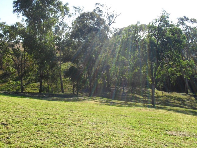 32 Pendoma Drive, Hodgson Vale QLD 4352