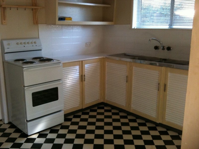 3 Martini Street, Mount Lofty QLD 4350