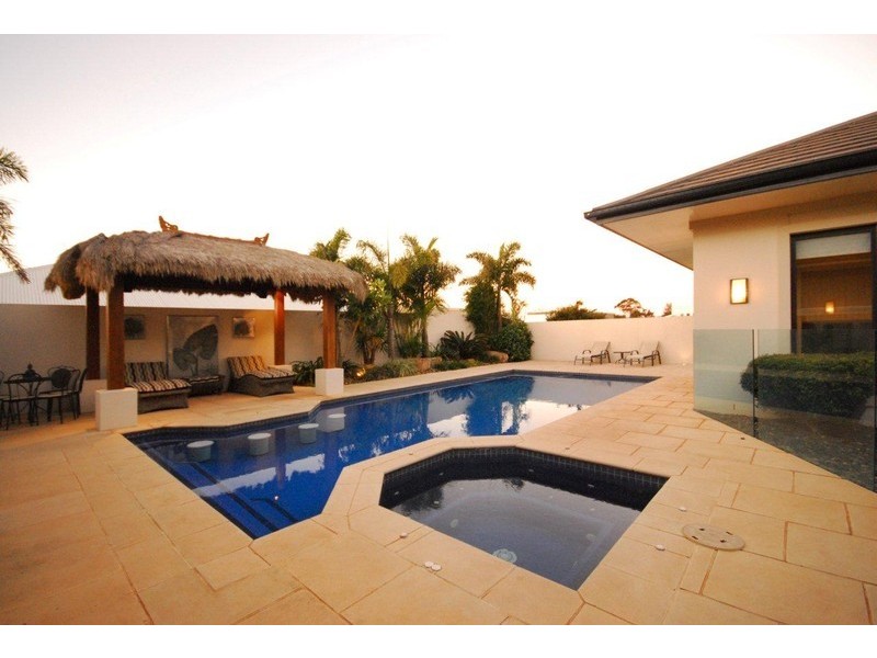 20 Caithness Court, Middle Ridge QLD 4350