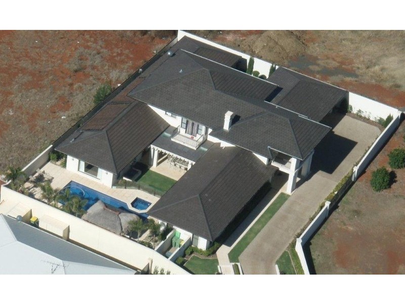 20 Caithness Court, Middle Ridge QLD 4350