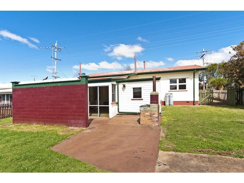 407 Alderley Street, Harristown QLD 4350