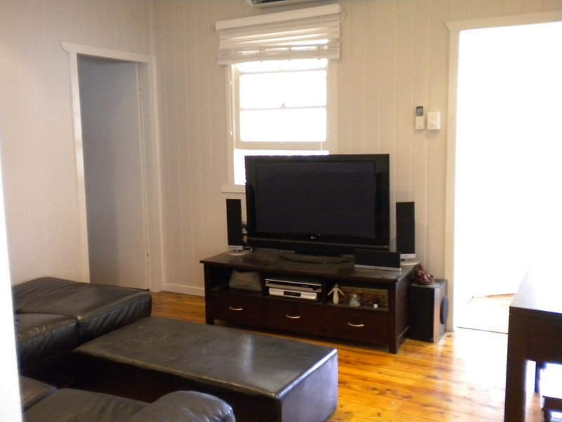 16 Murphy Street, Rangeville QLD 4350