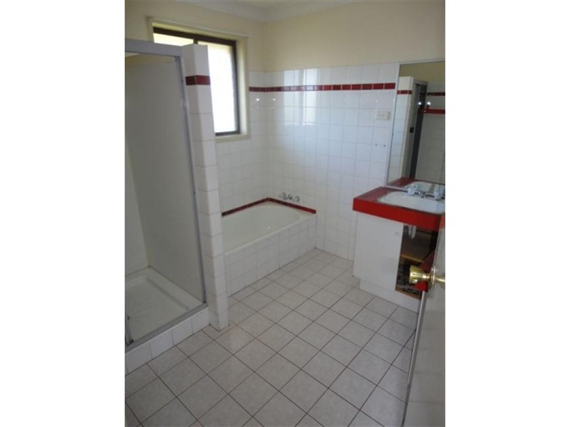 10 Dumba Street, Harristown QLD 4350