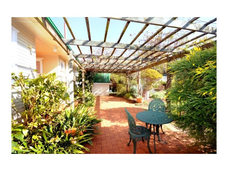 15 Primrose Street, South Toowoomba QLD 4350