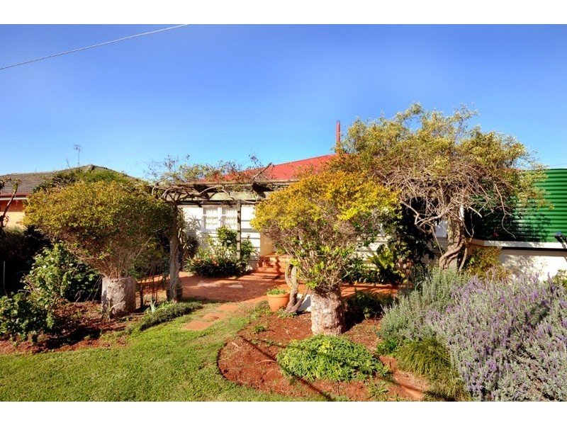 15 Primrose Street, South Toowoomba QLD 4350