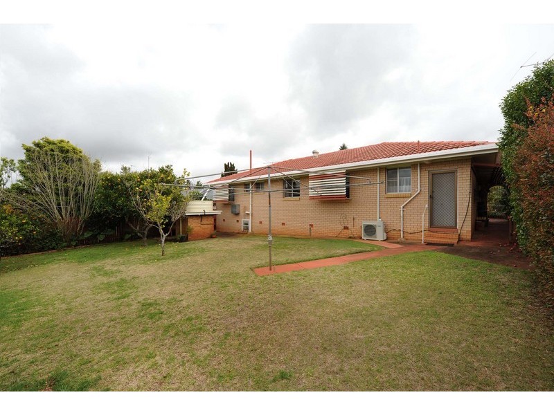 8 Hartman Street, Rangeville QLD 4350