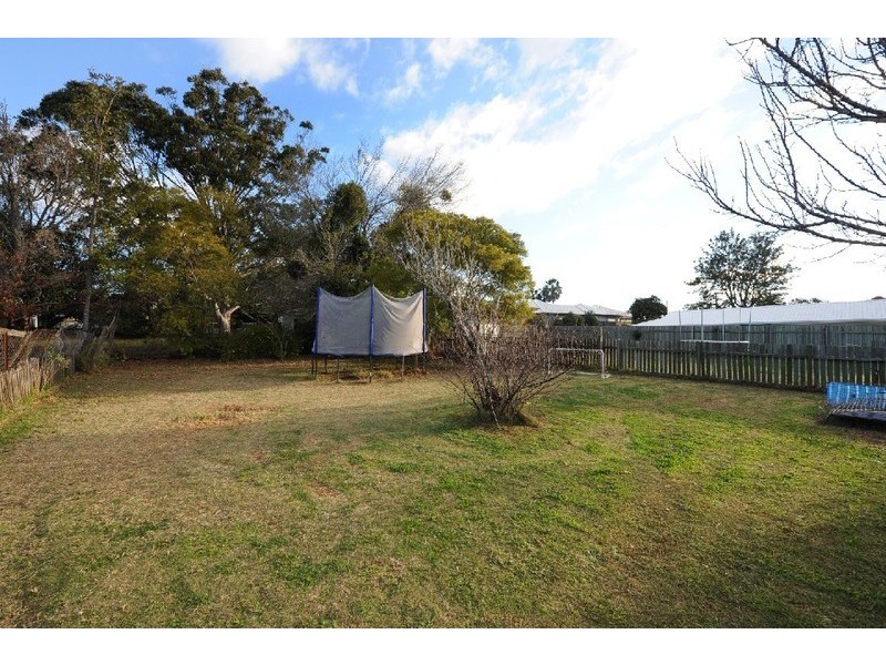 22 Dalmeny Street, Wilsonton QLD 4350